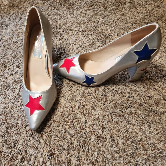 Daisy Street Shoes - Daisy Street Silver Metallic Star Block Heel Pointed Toe Pumps NWOT US7 UK5